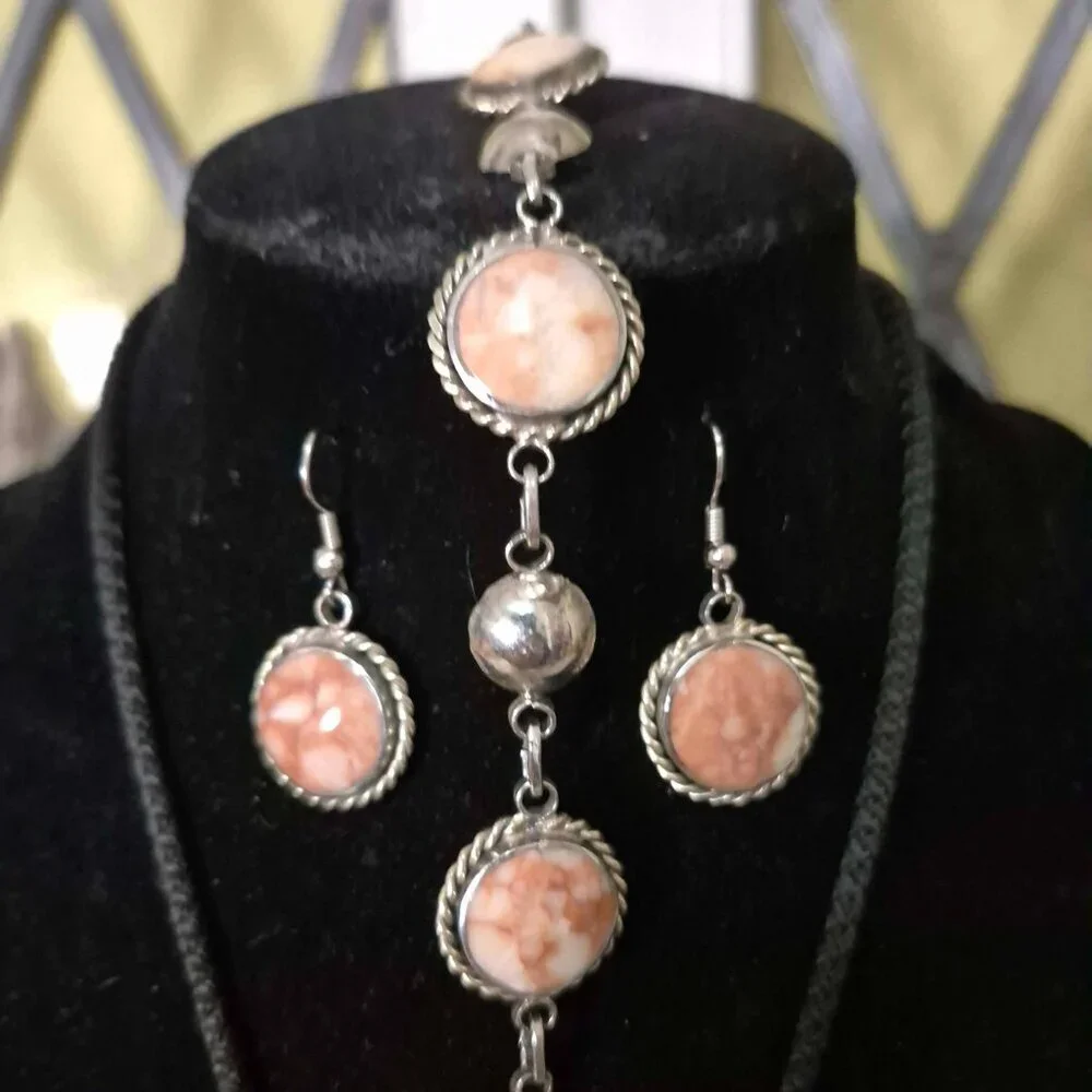 Vintage Pink Natural Stone & Silver Tone Artisan Set - Pendant Bracelet Earrings - Picture 2 of 10